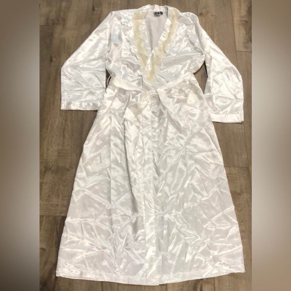 AK ANNE KLEIN Silky Satin Feel Long Robe
